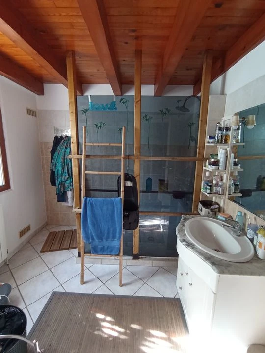 tout à l'égout bureau chambres salle de bain WC