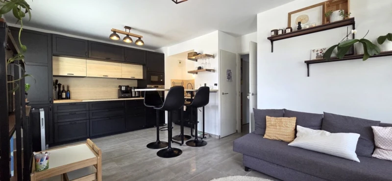 CUGES LES PINS-APPARTEMENT T3 A VENDRE-2