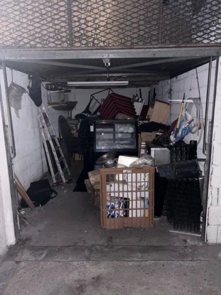 Garage, Orléans, La Source