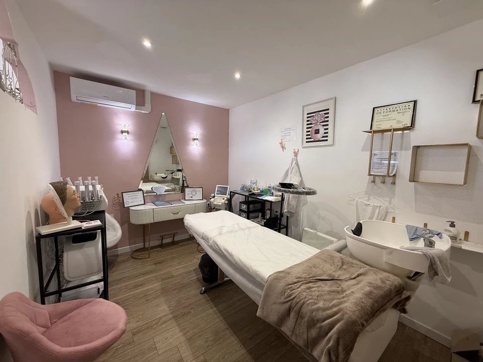 Martigues - local commercial - 4 pièces - 51m2 - c