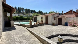 maison de type 5 avec piscine , poul house , terra