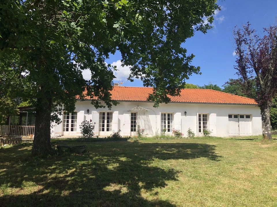 MAISON CONTEMPORAINE T4 ST SAUVEUR GRAND JARDIN D