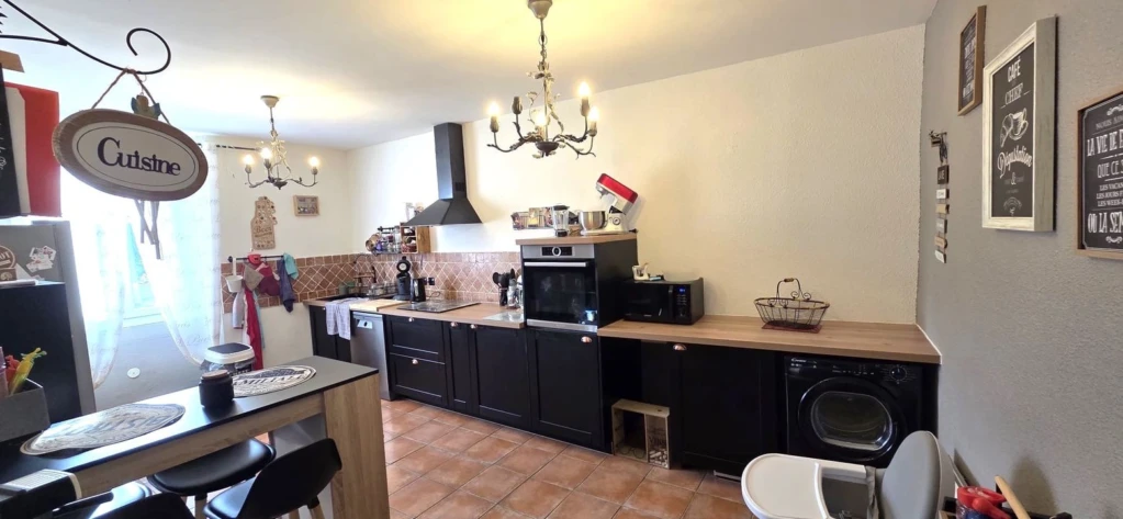 SIGNES-APPARTEMENT T4-A VENDRE-TERRASSE-3
