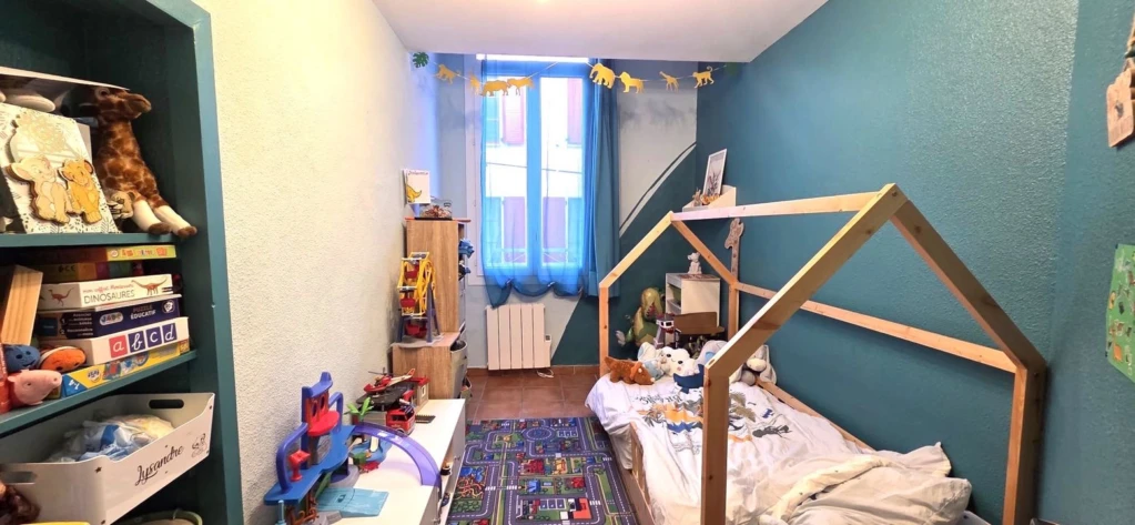 SIGNES-APPARTEMENT T4-A VENDRE-TERRASSE-3