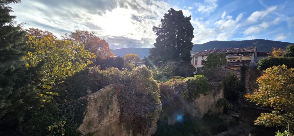 SIGNES-APPARTEMENT T4-A VENDRE-TERRASSE-3