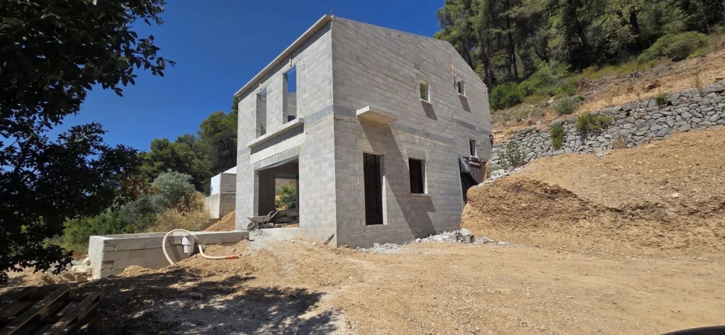 CUGES LES PINS-MAISON T5-CONSTRUCTION NEUVE-A VEND