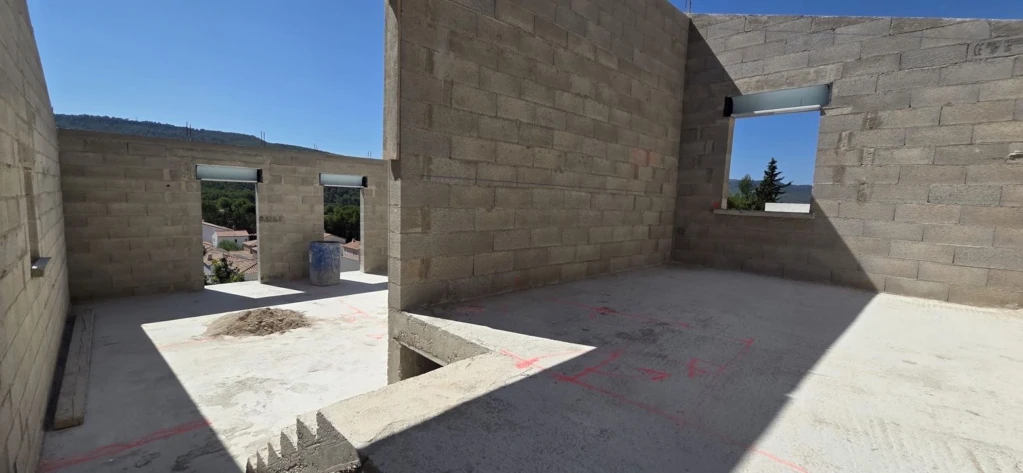CUGES LES PINS-MAISON T5-CONSTRUCTION NEUVE-A VEND