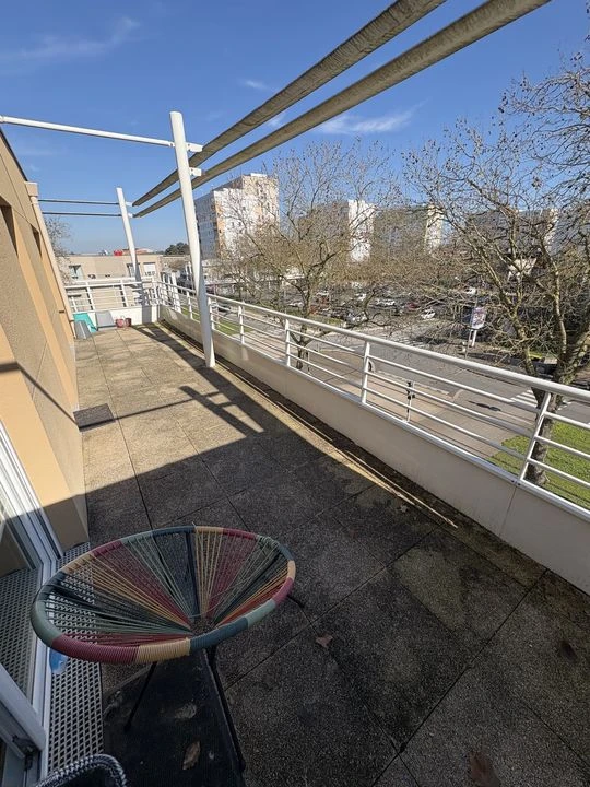 Appartement T2, La source, proche transports, terr