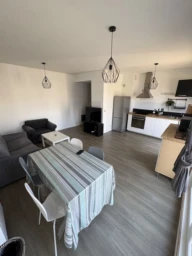 Appartement T2, La source, proche transports, terr
