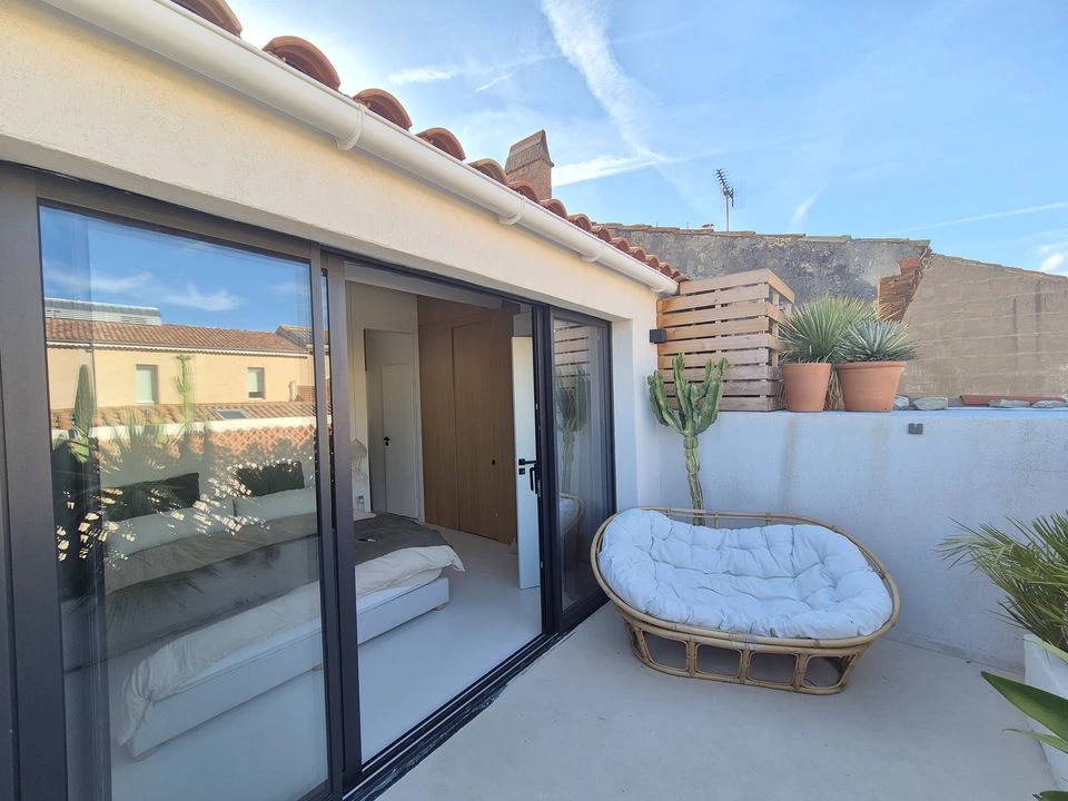 - maison de ville T4 - 3 chambres - terrasses - pa