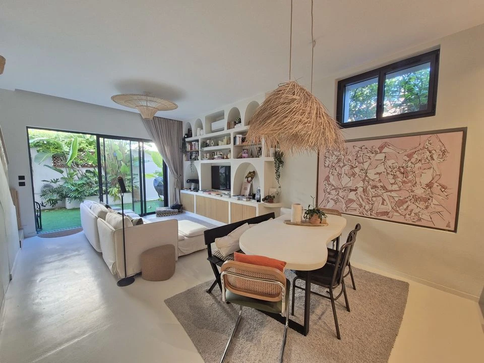 - maison de ville T4 - 3 chambres - terrasses - pa