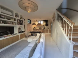 - maison de ville T4 - 3 chambres - terrasses - pa