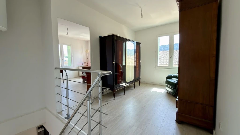 maison de ville ; studio indépendant ; calme ; ext