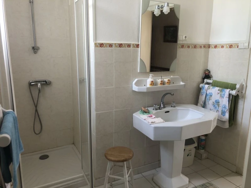 MAISON T4 PAUILLAC JARDIN CALME PROXIMITE COMMERCE