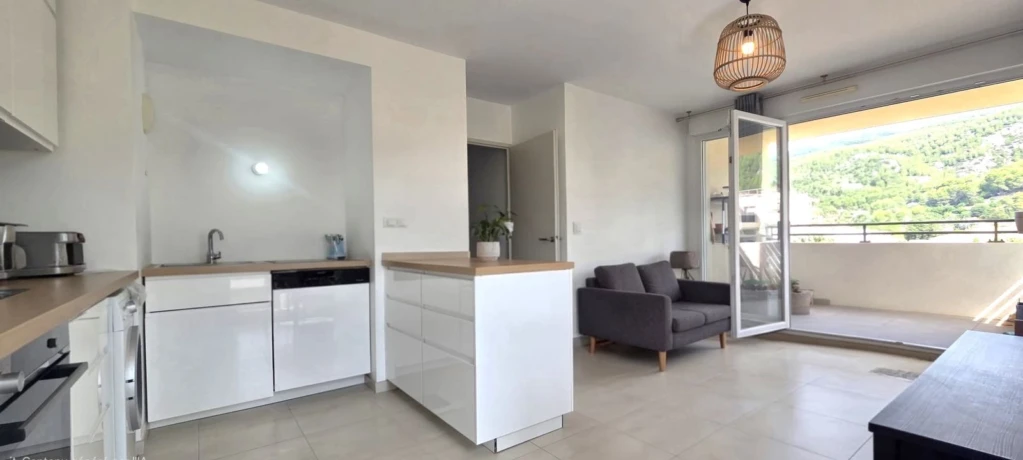 CUGES LES PINS-APPARTEMENT T3-A VENDRE-2