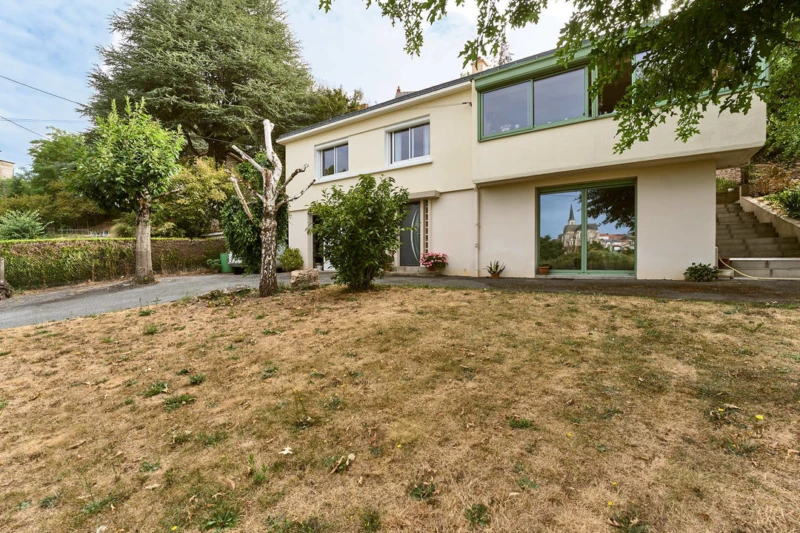 Maison à vendre avec jardin clos à SAINT-PIERRE-MO