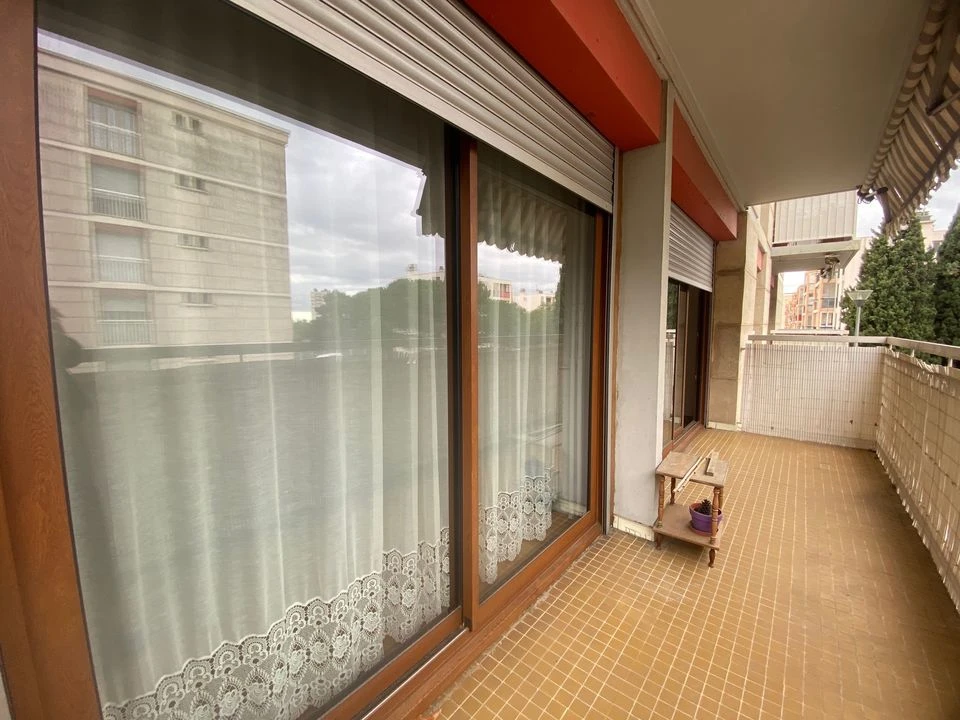 T3 / TERRASSE / PARKING / SAINT JUST 13013