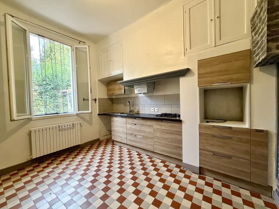 MAISON T3 65m2 / TERRAIN 400m2 / CHATEAU GOMBERT 1