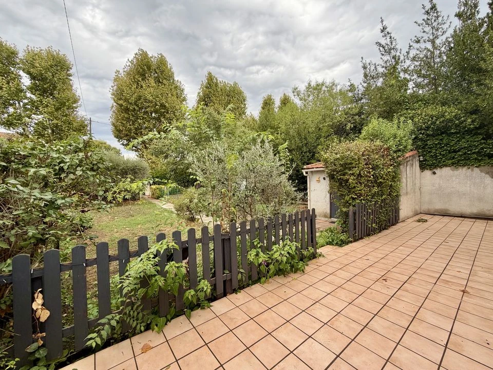 MAISON T3 65m2 / TERRAIN 400m2 / CHATEAU GOMBERT 1