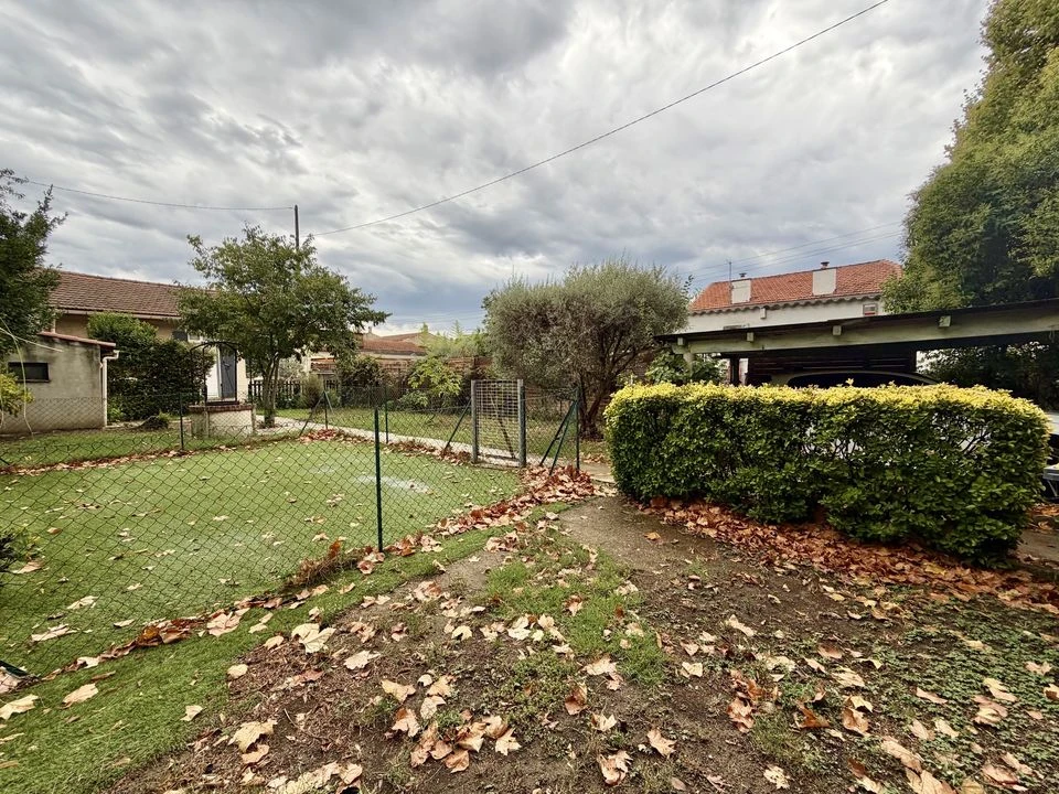 MAISON T3 65m2 / TERRAIN 400m2 / CHATEAU GOMBERT 1