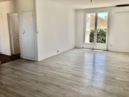MAISON MITOYENNE ST LAURENT-MEDOC 73 m2 LUMINEUSE