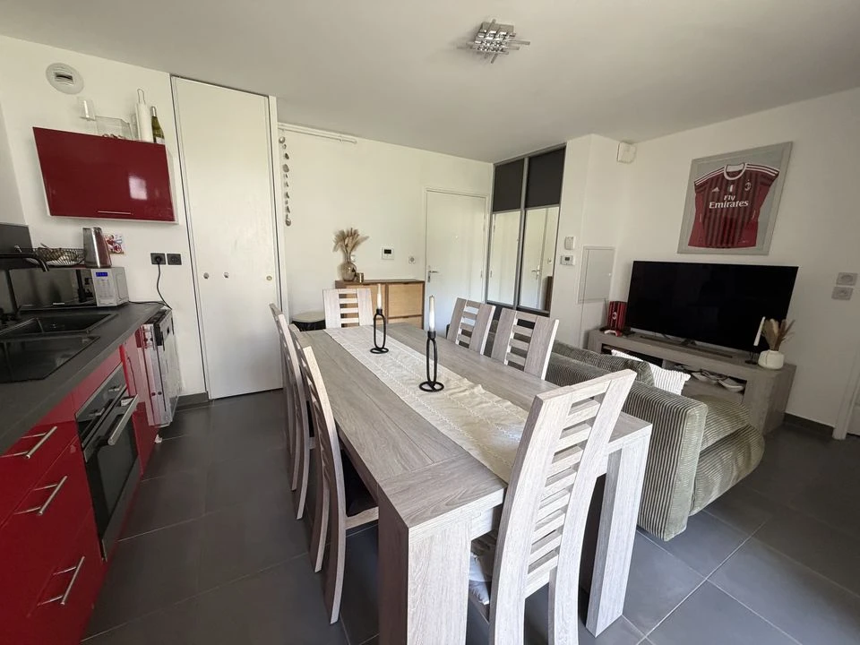 t2 - chateau gombert - village - suite parentale -