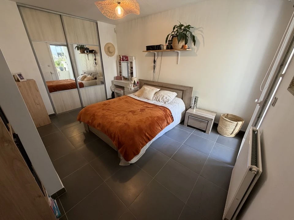 t2 - chateau gombert - village - suite parentale -