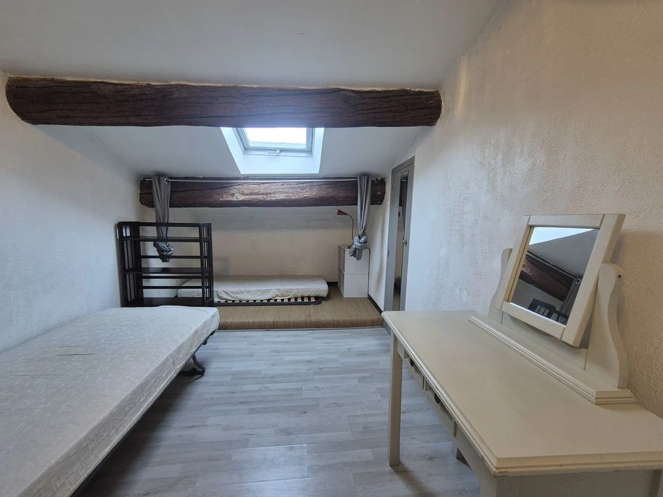 LA CIOTAT APPARTEMENT T3 + bureau - calme - cen