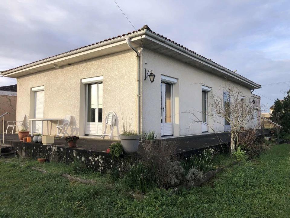 MAISON PAUILLAC T4 3 CHAMBRES GRAND TERRAIN 800 m2
