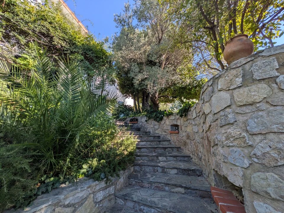 La Valette du Var villa de 300 m² hab. Terrain de