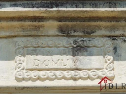 ' PAX HUIC DOMUY 'que la paix soit avec cette mais