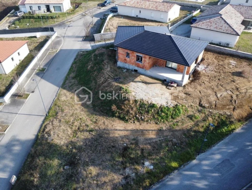 SvekrPCkvKeHBRwT5IvmtWW73xwiJR9Sj70WHEBz.jpg