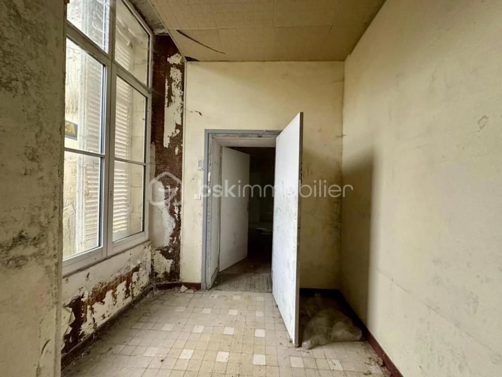 rSPHMepwnCBgEgMT81wCDI9TDrdm2OJIolbH5kF8.jpg