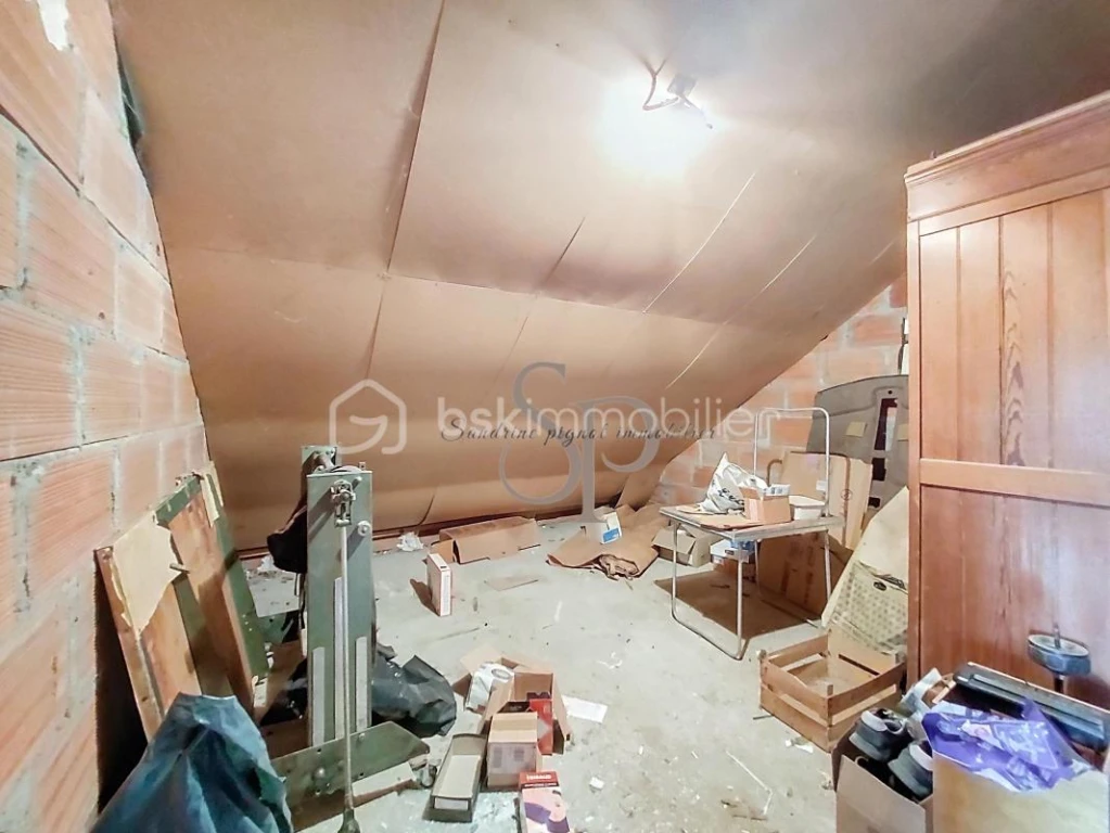 8EnnQHszRdoEIFItpOL9EyBDgscMczrueHp2luhe.jpg