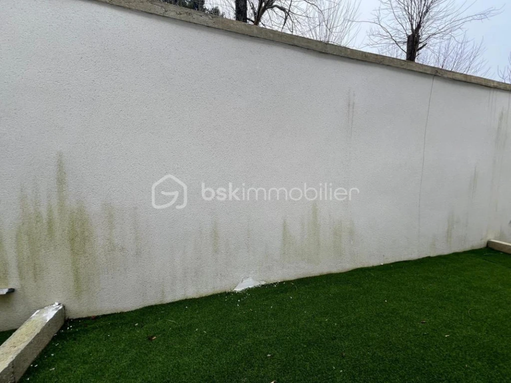 ns7vk7A8boSL0UbjpTZTaAvkvdIHkHEZcj0D6XGb.jpg