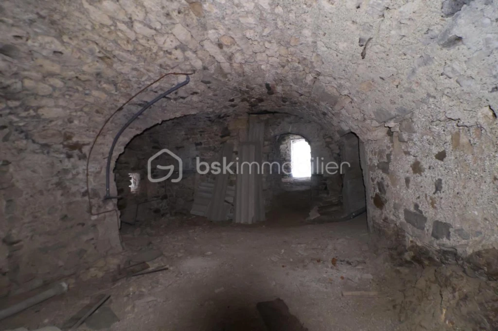IG4ehuZktRhxJCj8AEfg55KJdTor9wnArdUVjzeS.jpg