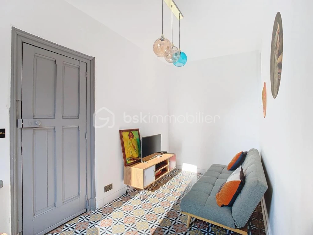 9JKM3MMGR458Cs542VU6WkZBoL7Ma6w4pEDwnsUD.jpg