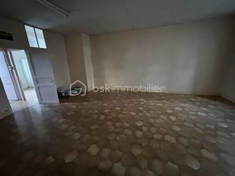 KumslEQ9q0z4d0pZSRaE7GwJ6gDs5ujUQZgsUlKO.jpg
