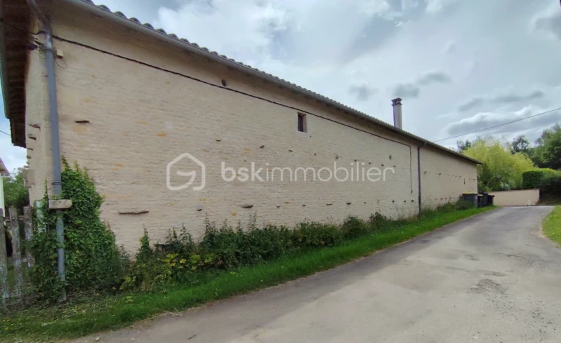 5scELonUqdRLDTZqg6tScV8xTfkmR97psV3unMiu.jpg