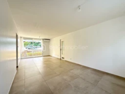 IccLXpiBNPP4i100razk8nLRd1wwxyiwiTJuTYLo.jpg