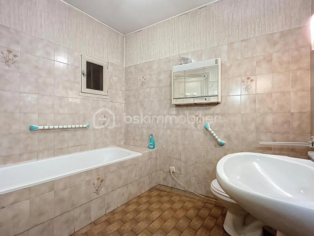 hIULrBp0iQrAMbrvtQOmSQzzdb5N8sQIK20x7HsN.jpg