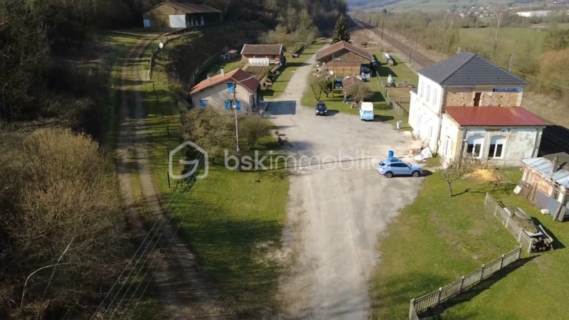 JUWZLAKvGStCbuu70sM1M5PA9i07azvigar4PI8m.jpg