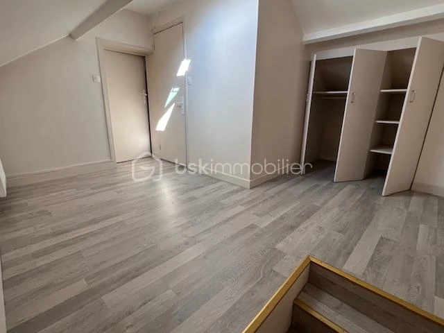 9JwJNJu7tYt3sHPyoICeYcpF4XF5oc9s6kIBih46.jpg