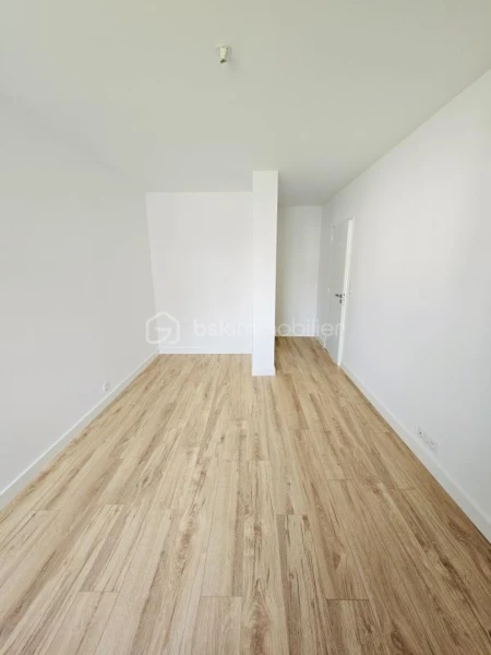 s86miqPWJ1R1qGdVyKLbXhfBedKGNtOwkZYatCZz.jpg