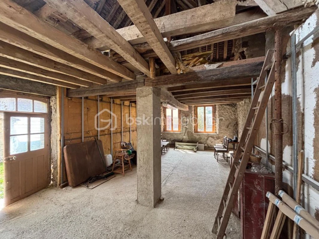 CE6jahLraz1JHDusixeEgGwUQ6M4e1I0cAvC3Frb.jpg