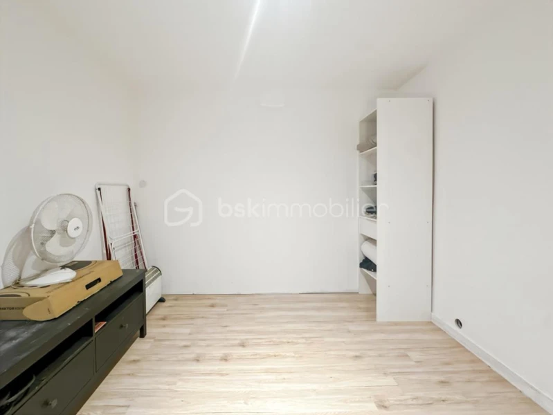 XuI501cbH2FBH4YyXnja6sQ3tyMEuP8jRn8OnBKW.jpg