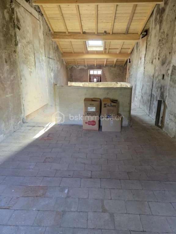 J06kN1gS0z7eqjcHjZI00WP5edFwycYPm1HxT6Rs.jpg