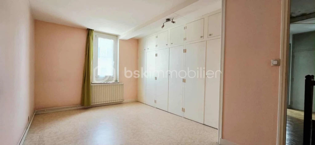 NAcC2xDt5HsqR8WZ6Bu1b17tiJ0EbC1LbsnxeOmU.jpg