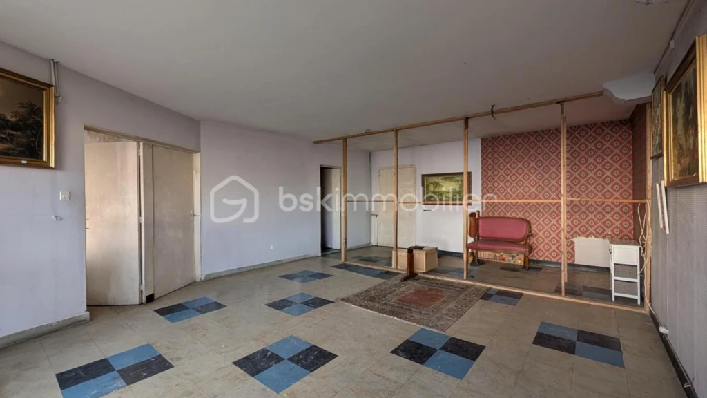 VkETx7hFq2hYIME0aeSrjH2rFzB6XlPU55j5Kjyb.jpg