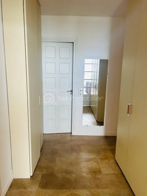eNieIRmiplKMHODou7euXzY5ylWooNY7tFAxVtX7.jpg